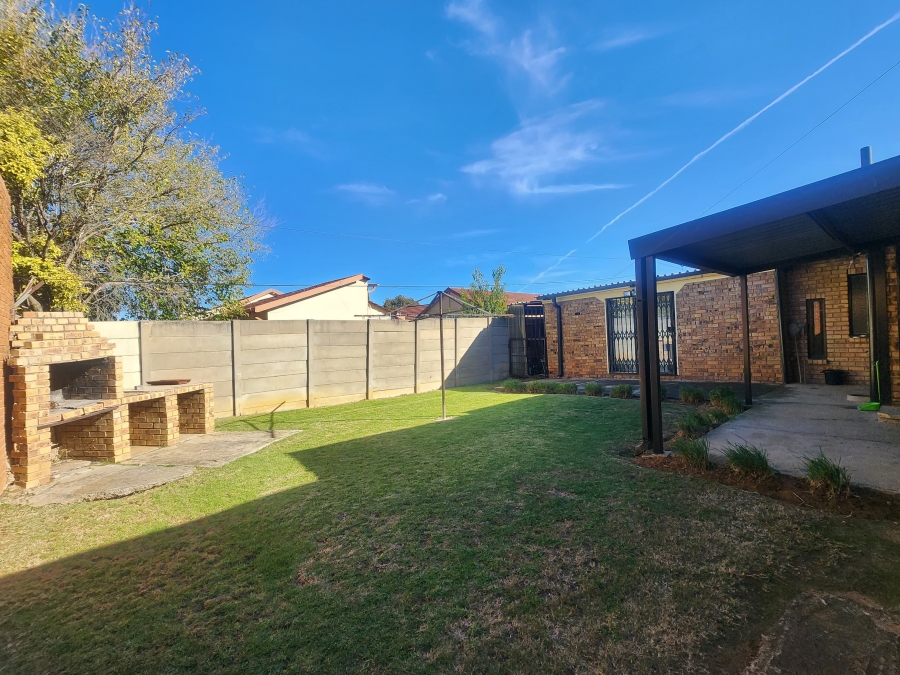 3 Bedroom Property for Sale in Riebeeckstad Free State